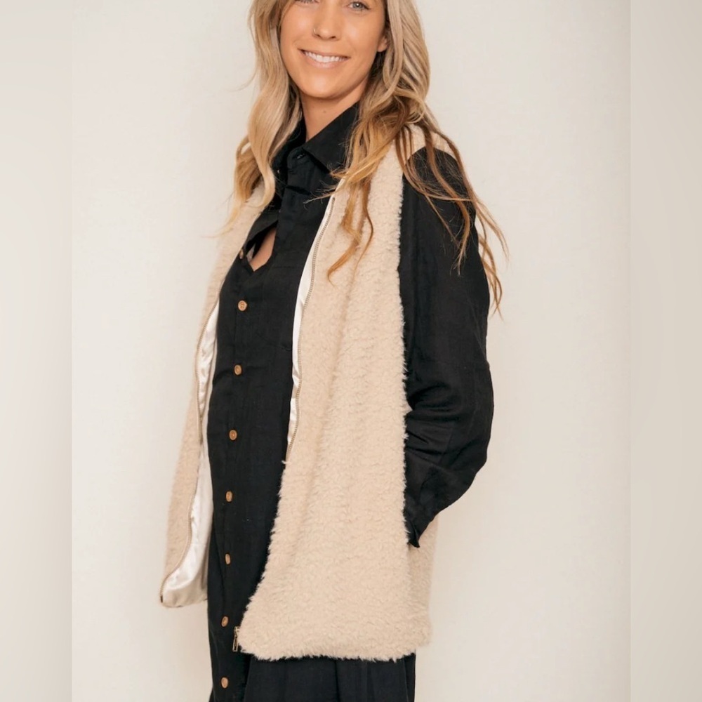 NWT JACKSON ROWE WINTER FELL VEST - Picture 3 of 9